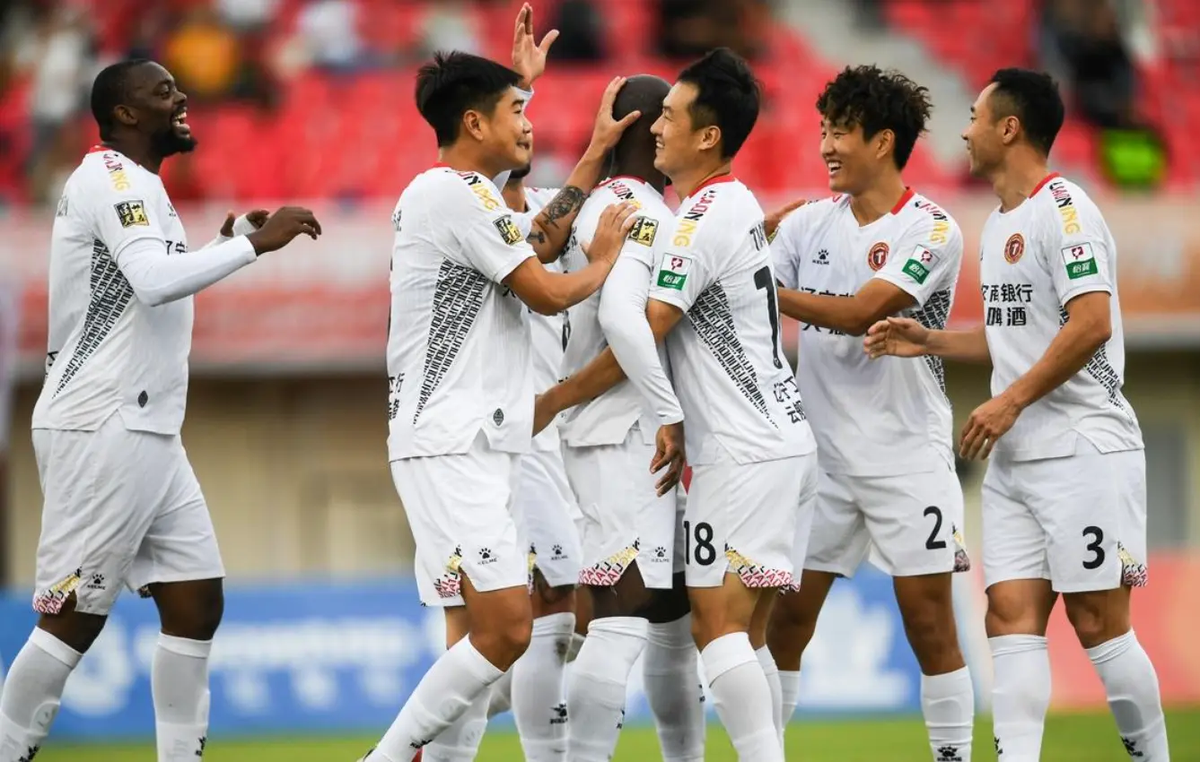 div, 辽宁铁人就