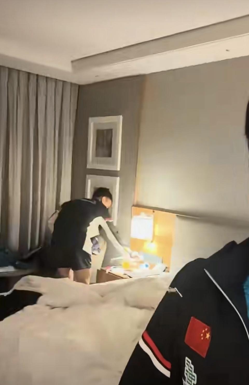 担任陪练的 担任陪练的